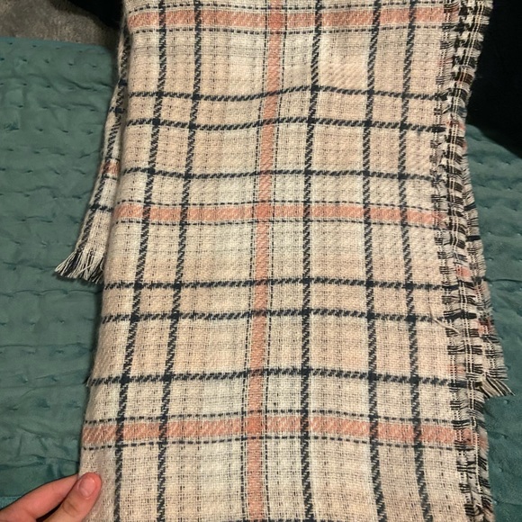 soft acrylic large pink white scarf emanuel geraldo - Picture 2 of 5